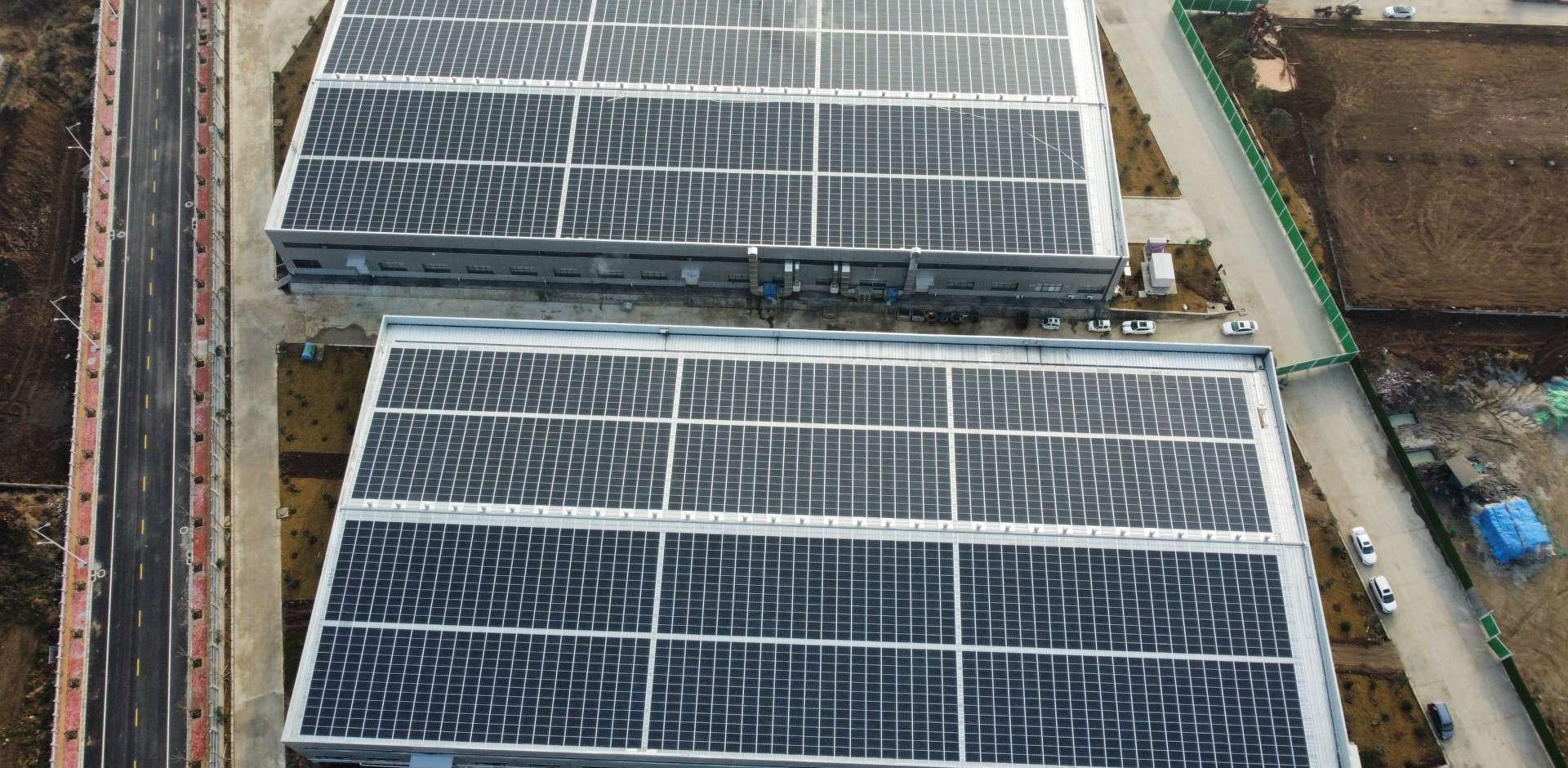 1920-2021年3月，河南唐河縣 中部食品城BIPV光伏項目，裝機量1.8MW，年發電200萬度，滿足45%用電需求.jpg